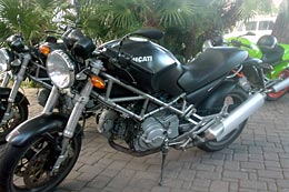 La moto di Diego: Monster 620 Dark